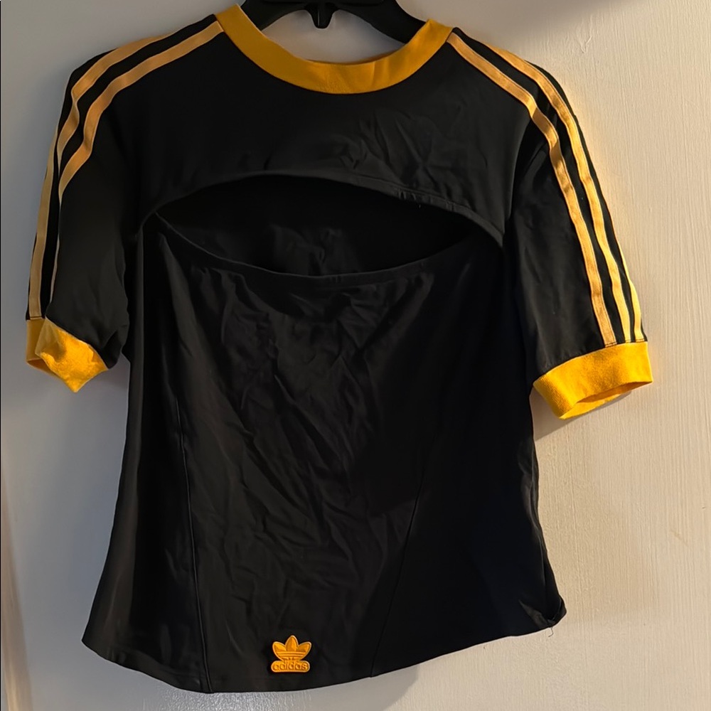 Adidas Women's Black and Yellow Crop Top